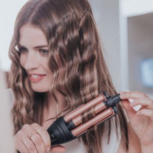 Quel est le meilleur boucleur Beach Waves ? L'avis d'une coiffeuse -  Scoothair